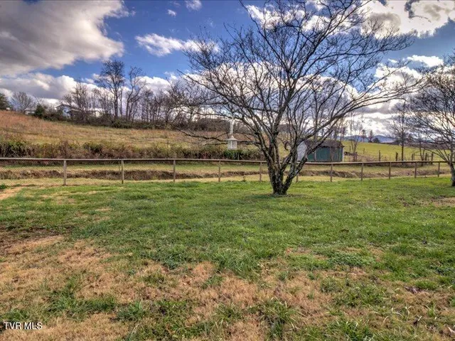 $529,900 | 680 Mayberry Road, Jonesborough, TN 37659