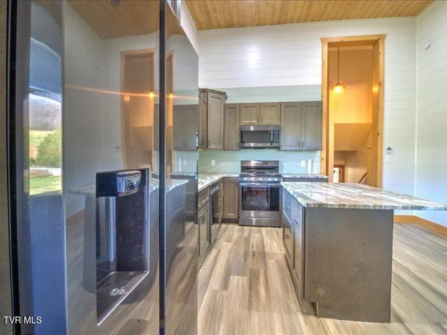 $529,900 | 680 Mayberry Road, Jonesborough, TN 37659