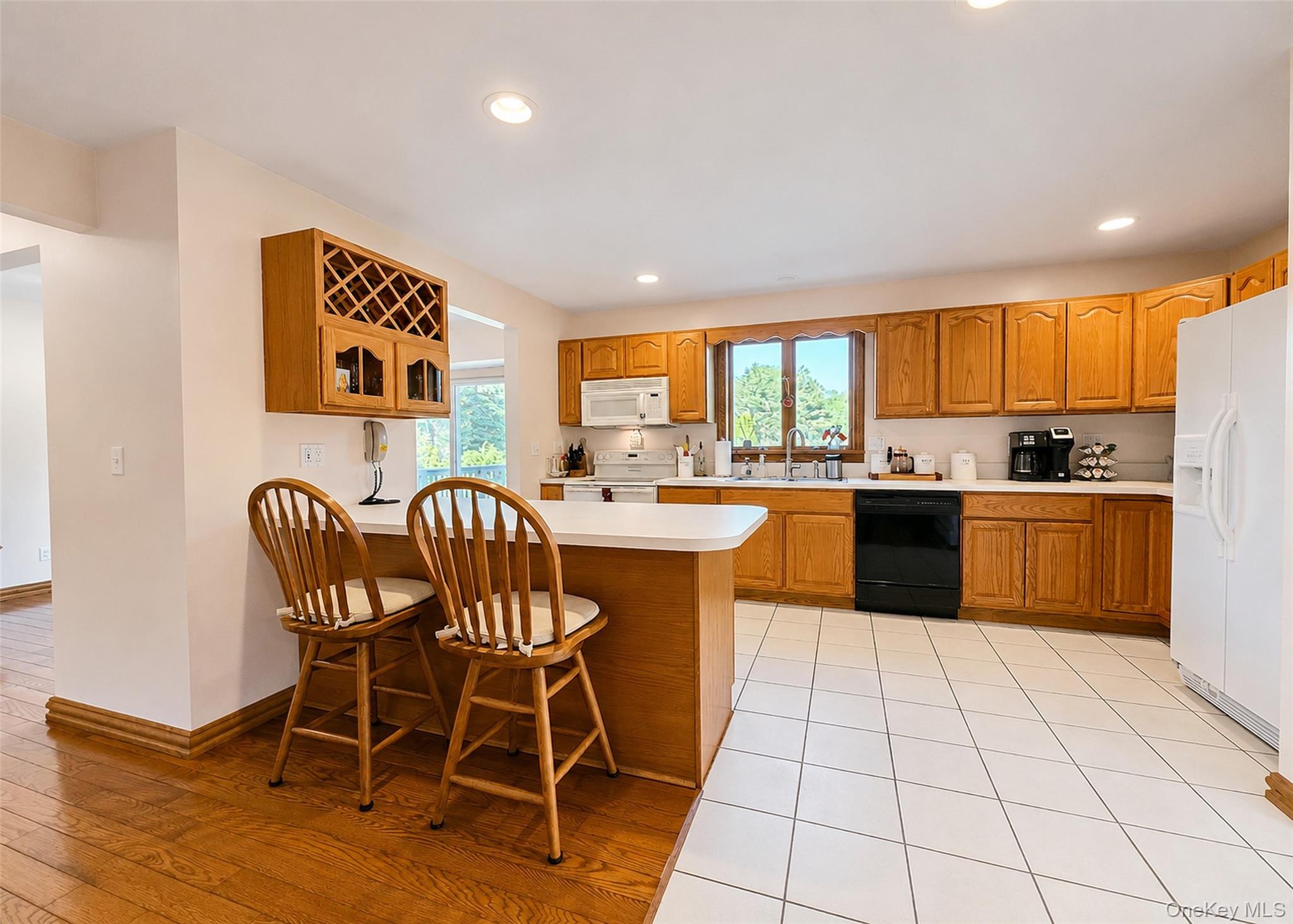 635 Farmveu Road Mattituck, NY 11952 - Photo 9 of 30
