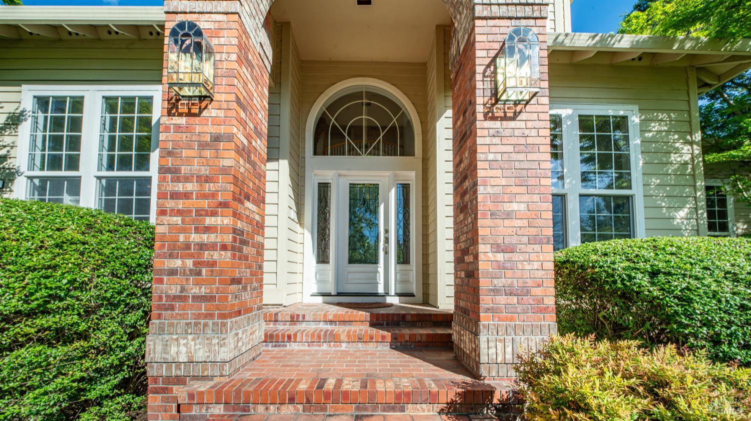 4742 Livingstone Place Santa Rosa, CA 95405 - Photo 2 of 56