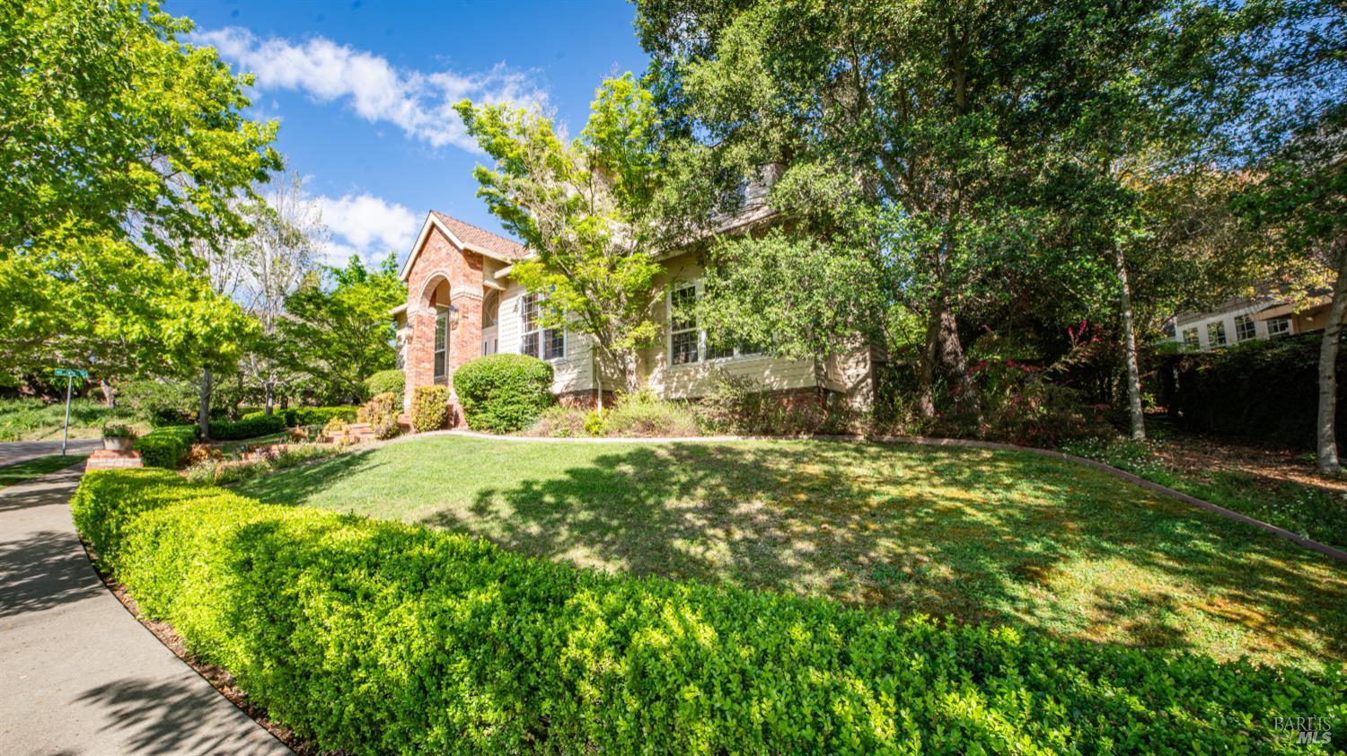 4742 Livingstone Place Santa Rosa, CA 95405 - Photo 5 of 56