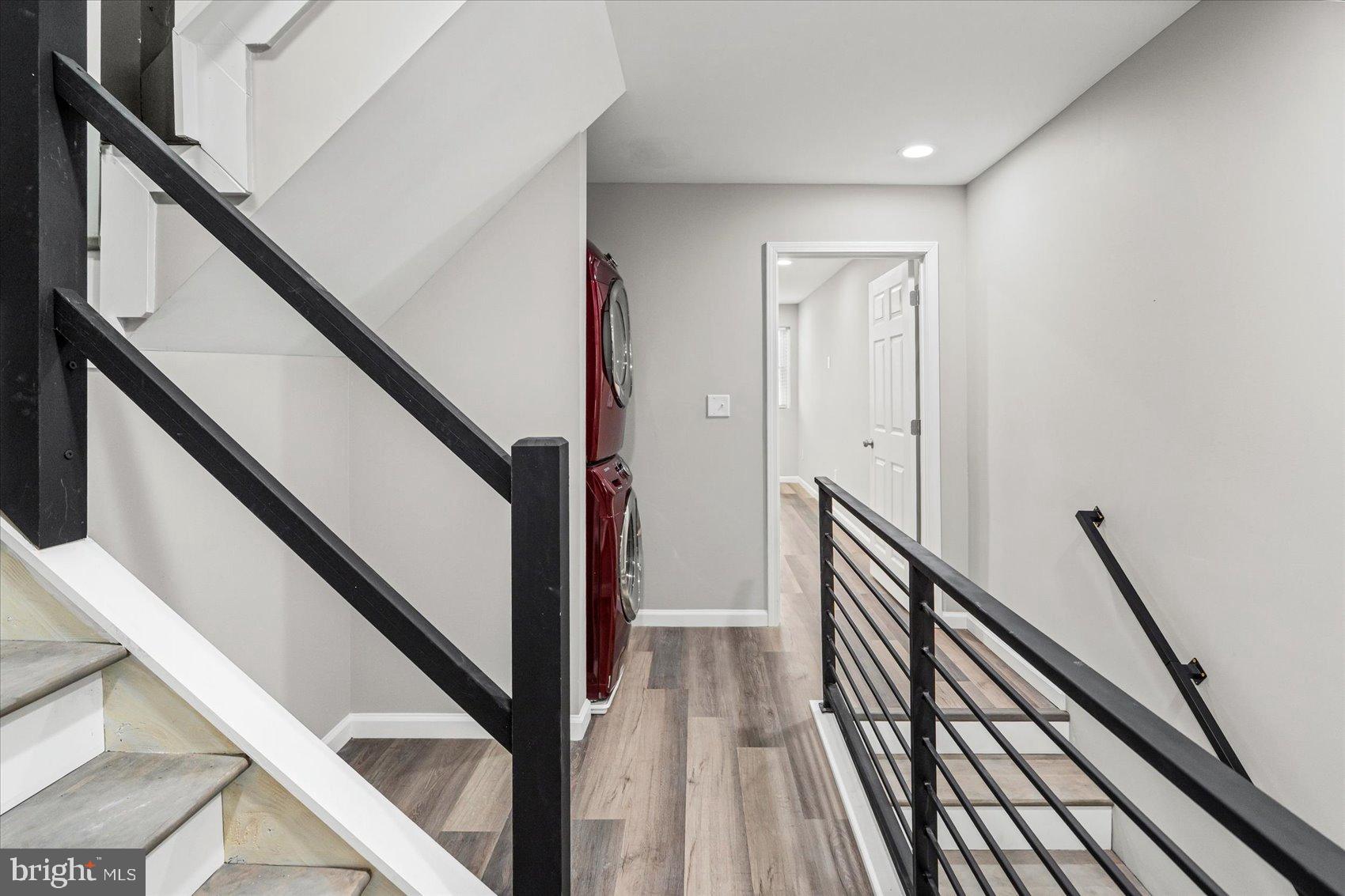 407 Pitman Place Baltimore, MD 21202 - Photo 19 of 42 a view of an entryway