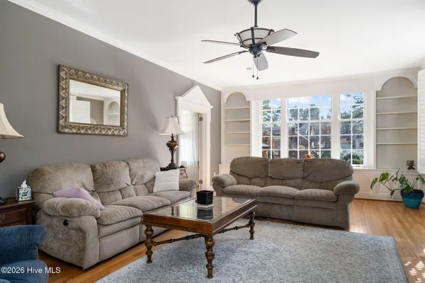 $411,000 | 512 East Hill Street, Warsaw, NC 28398