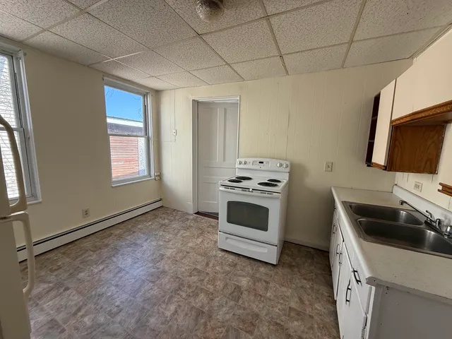 $1,600 | 141 Main Street, Unit 2, Belmont, NH 03220