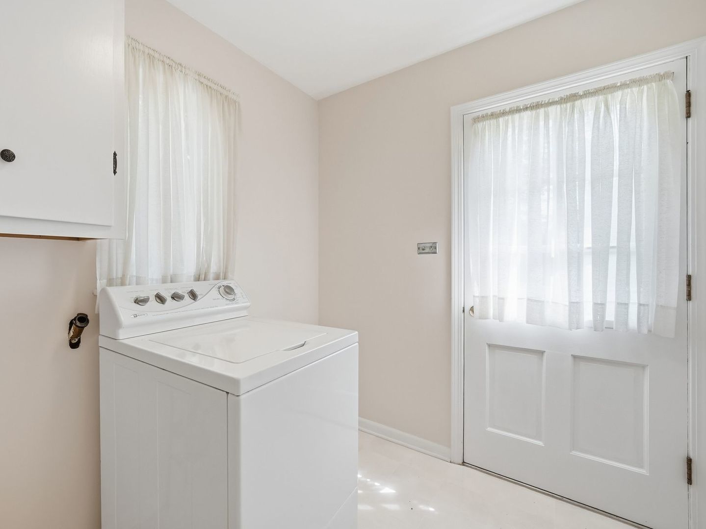 1170 Oak Ridge Circle Barrington, IL 60010 - Photo 11 of 24 Gallery Image 11