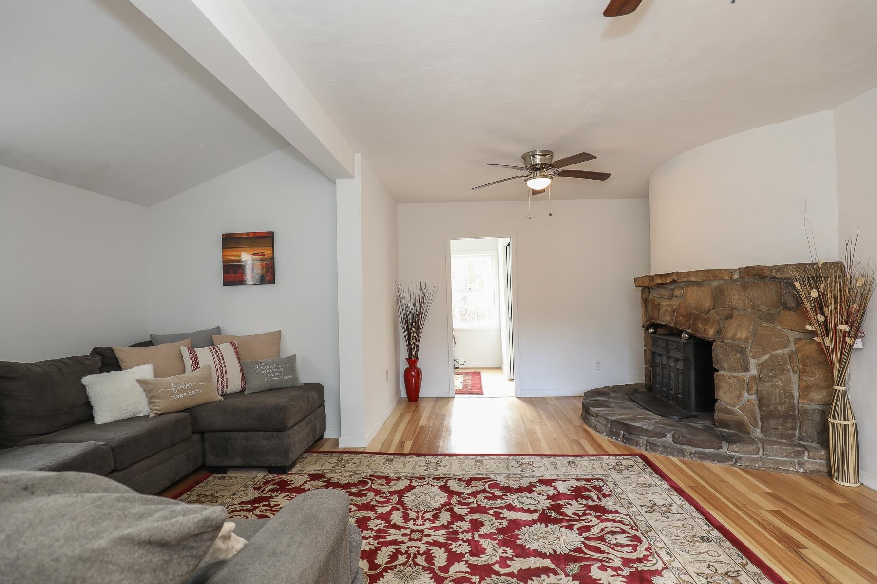 55 Deerfield Road Nottingham, NH 03290 - Photo 12 of 35
