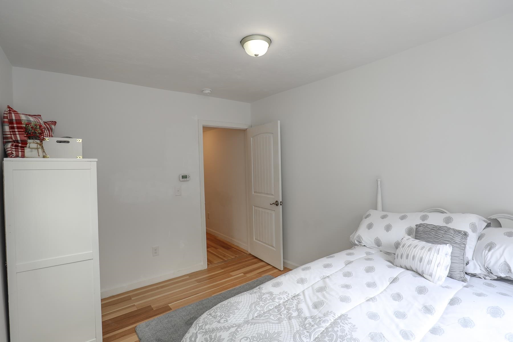 55 Deerfield Road Nottingham, NH 03290 - Photo 17 of 35