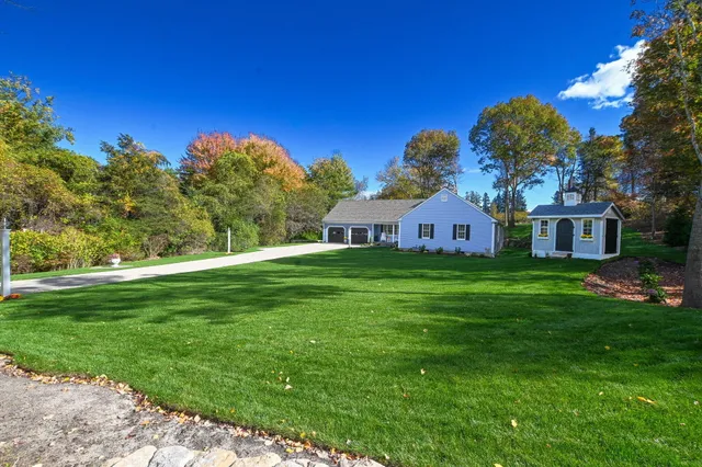 $1,325,000 | 9 Coach Lane, Sandwich, MA 02563
