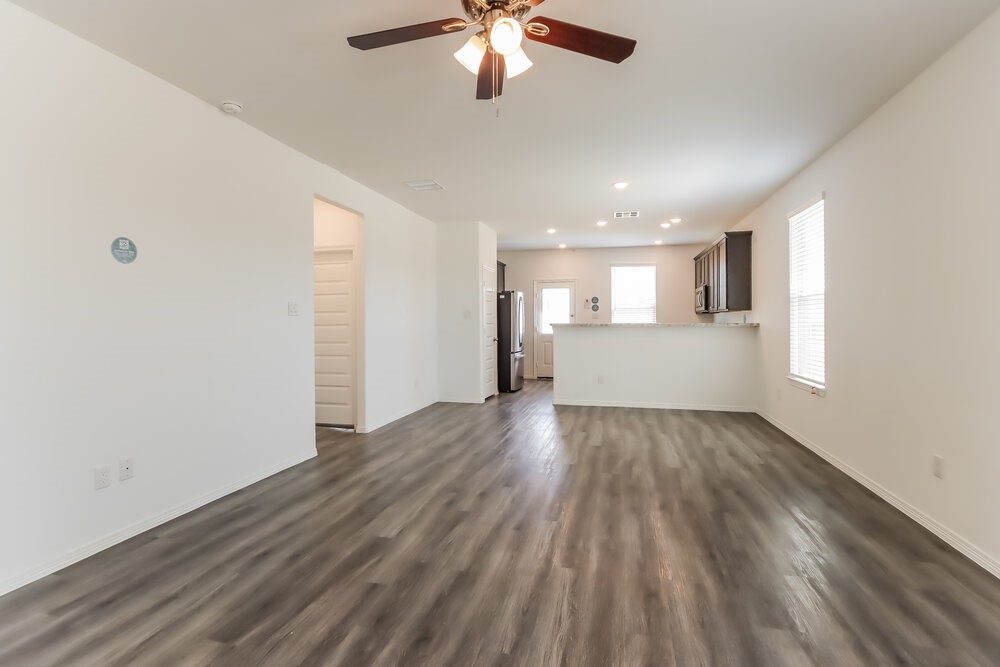 20975 Endeavor Street Porter, TX 77365 - Photo 4 of 17