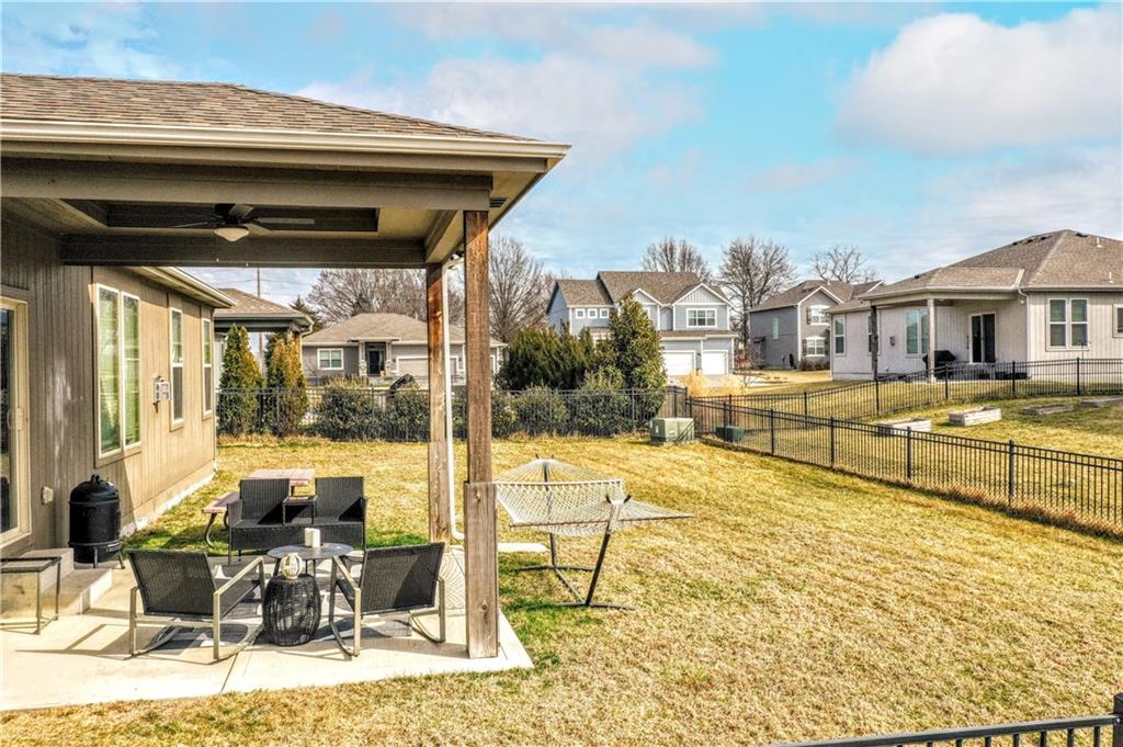 1829 Northeast Riley Drive Lee's Summit, MO 64086 - Photo 31 of 37