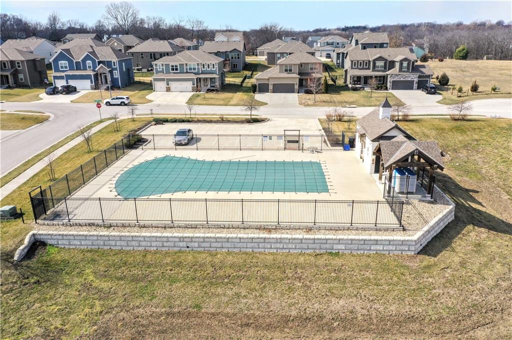 1829 Northeast Riley Drive Lee's Summit, MO 64086 - Photo 32 of 37