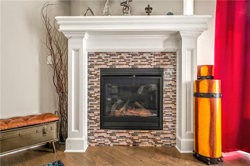 1829 Northeast Riley Drive Lee's Summit, MO 64086 - Photo 9 of 37