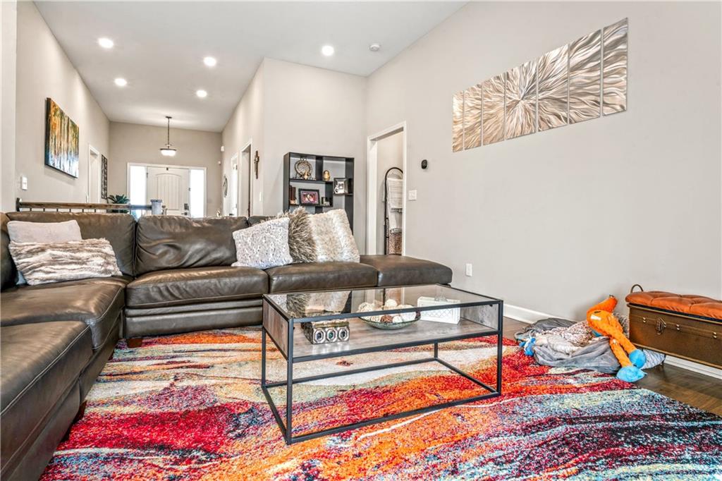 1829 Northeast Riley Drive Lee's Summit, MO 64086 - Photo 10 of 37