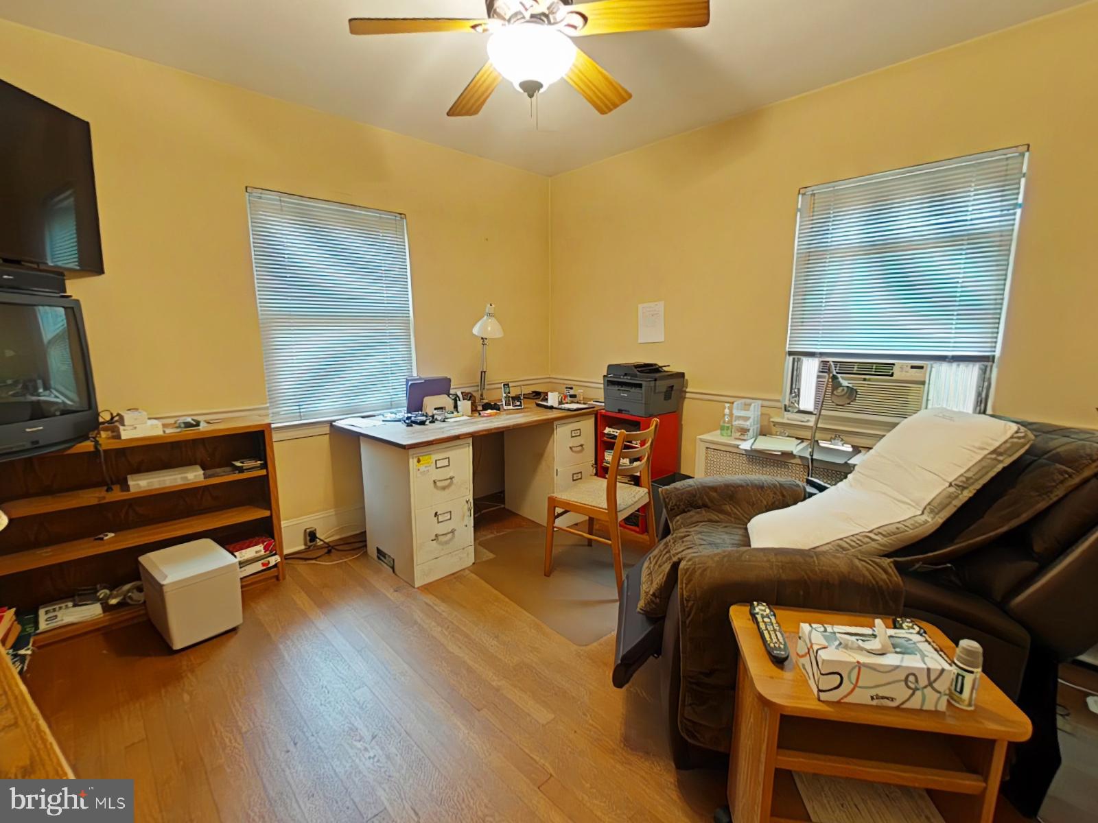 13 Midhurst Road Silver Spring, MD 20910 - Photo 11 of 23 Gallery Image 11