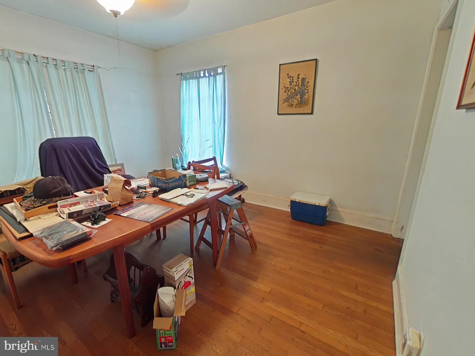 13 Midhurst Road Silver Spring, MD 20910 - Photo 6 of 23 Gallery Image 6