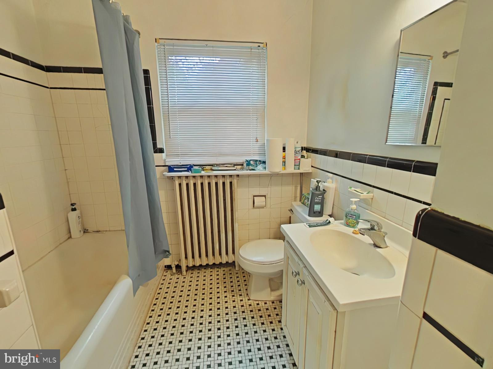 13 Midhurst Road Silver Spring, MD 20910 - Photo 10 of 23 Gallery Image 10