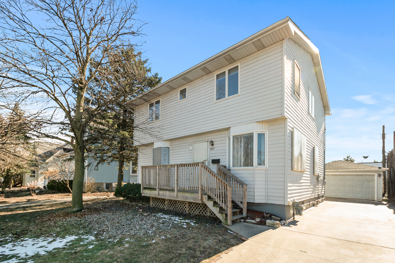 1957 Pine Road Homewood, IL 60430 - Photo 1 of 24