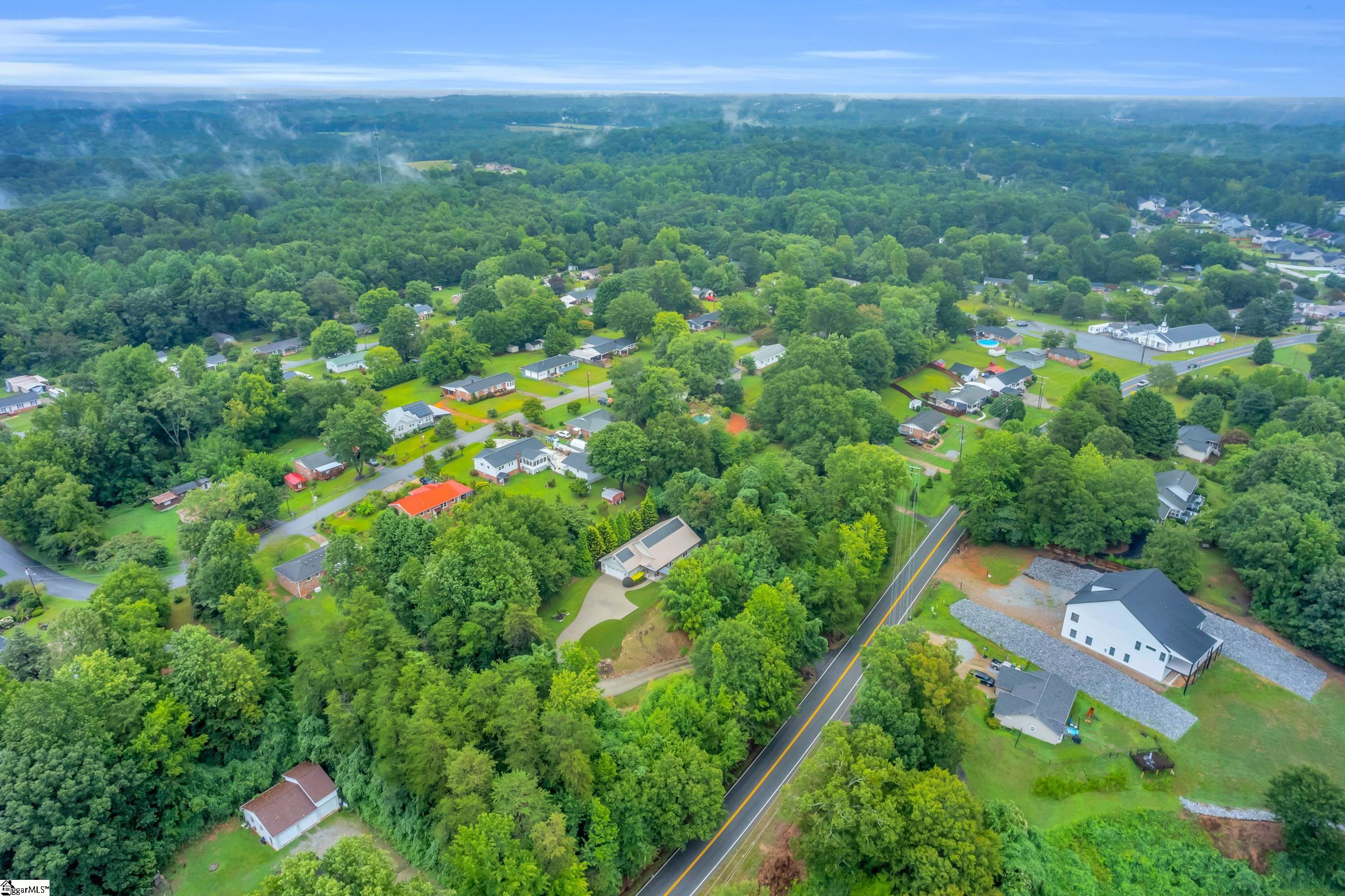 4724 State Park Road Travelers Rest, SC 29690 - Photo 31 of 38 Gallery Image 31