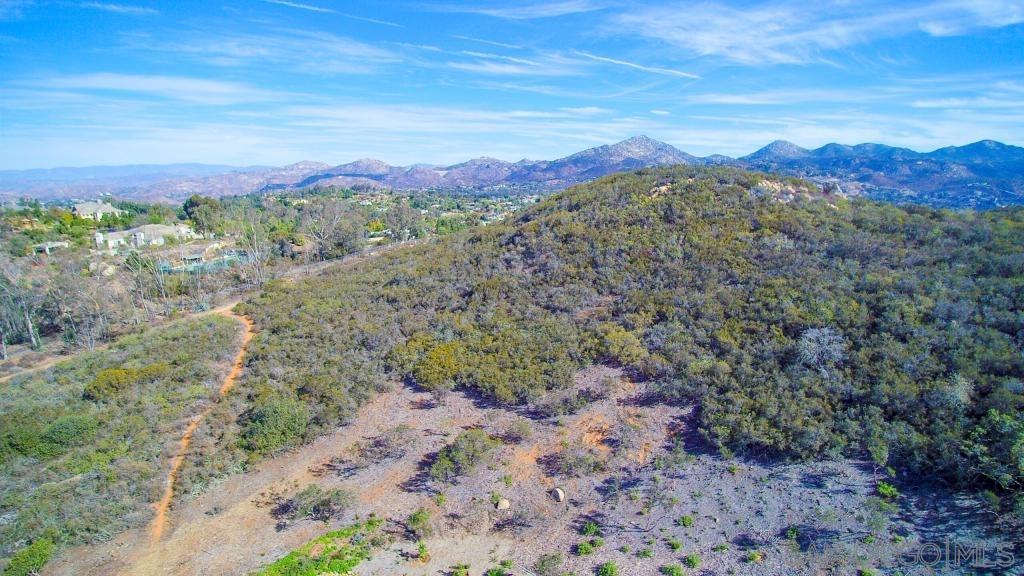 13306 Del Poniente Road Poway, CA 92064 - Photo 2 of 3