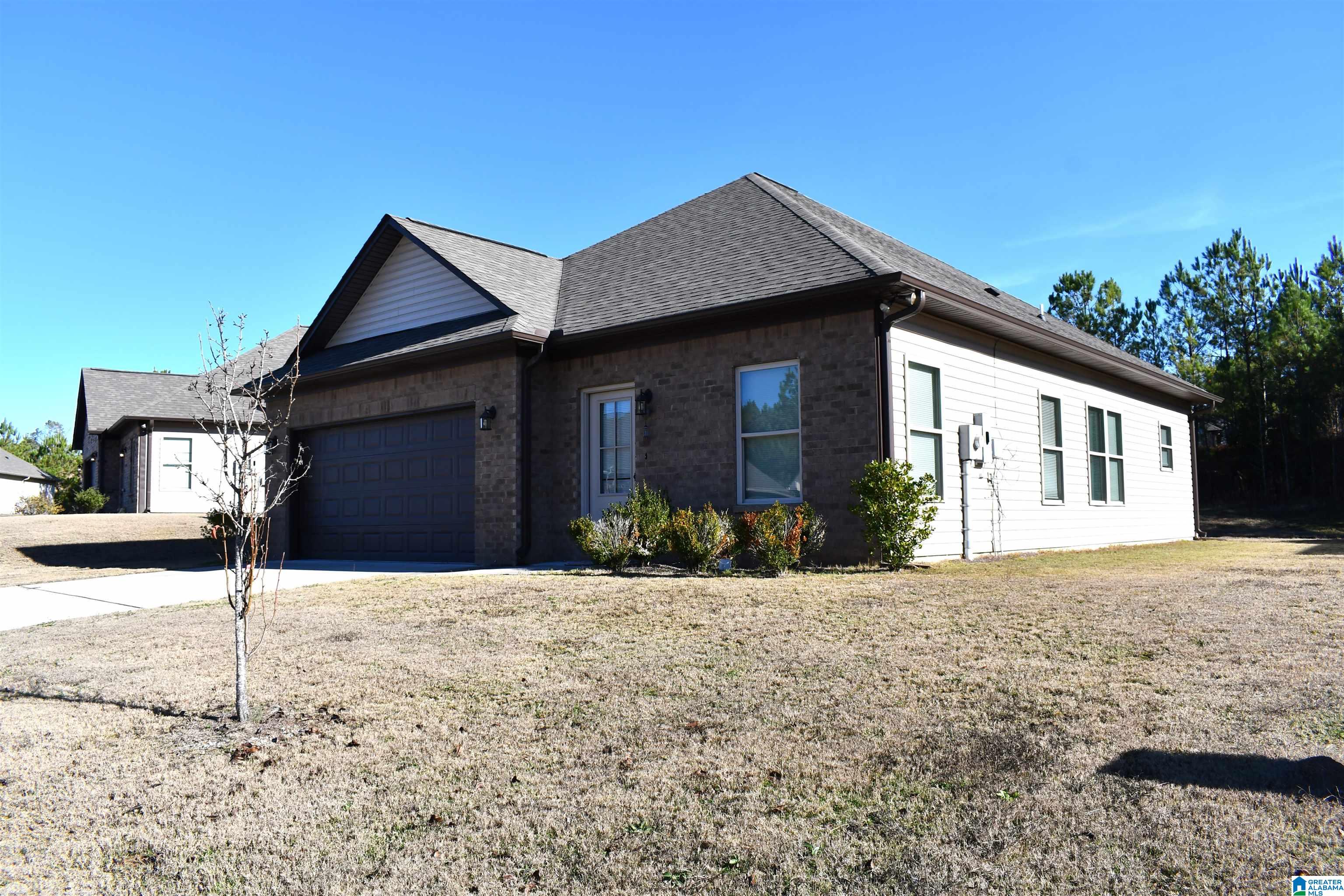 109 Brookside Way Calera, AL 35040 - Photo 2 of 16