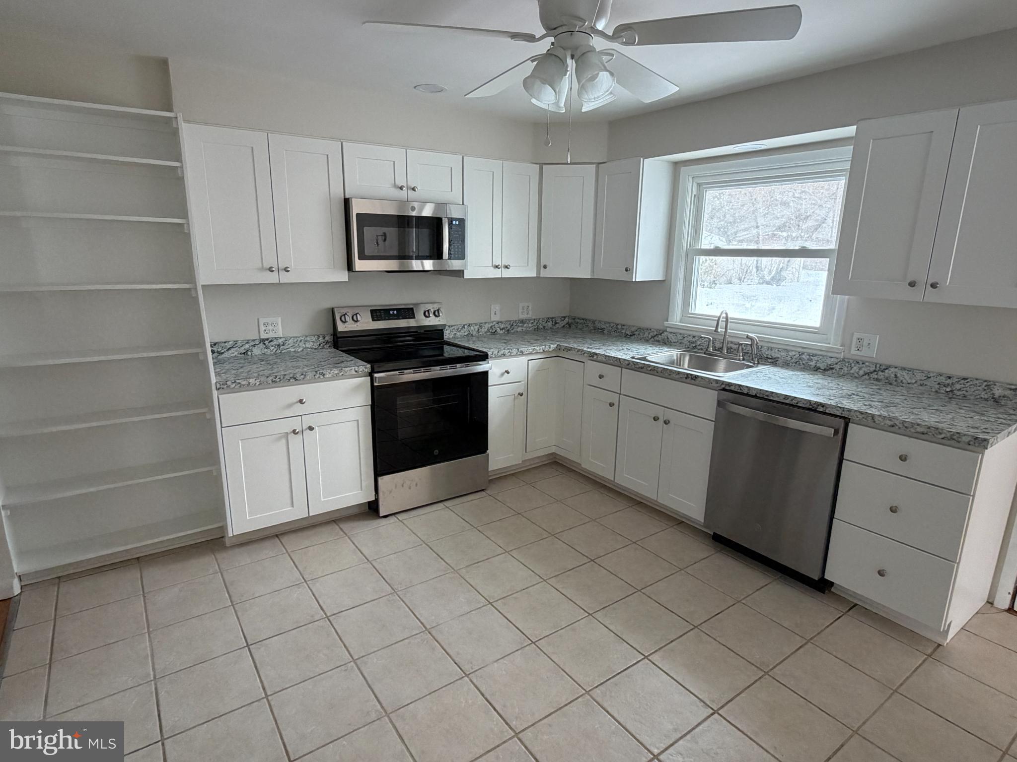 1601 Woodcrest Road Harrisburg, PA 17112 - Photo 2 of 11 Modern kitchen with sleek finishes.