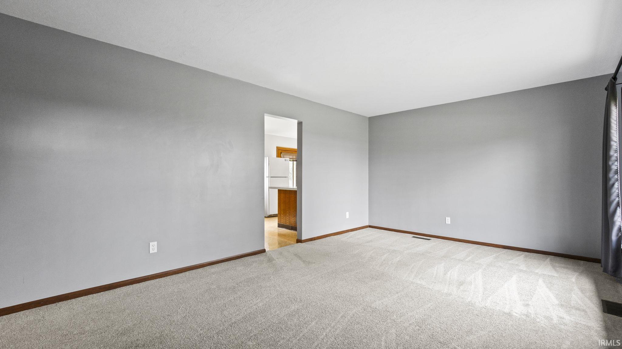815 East Anderson Road Churubusco, IN 46723 - Photo 4 of 30 Gallery Image 4