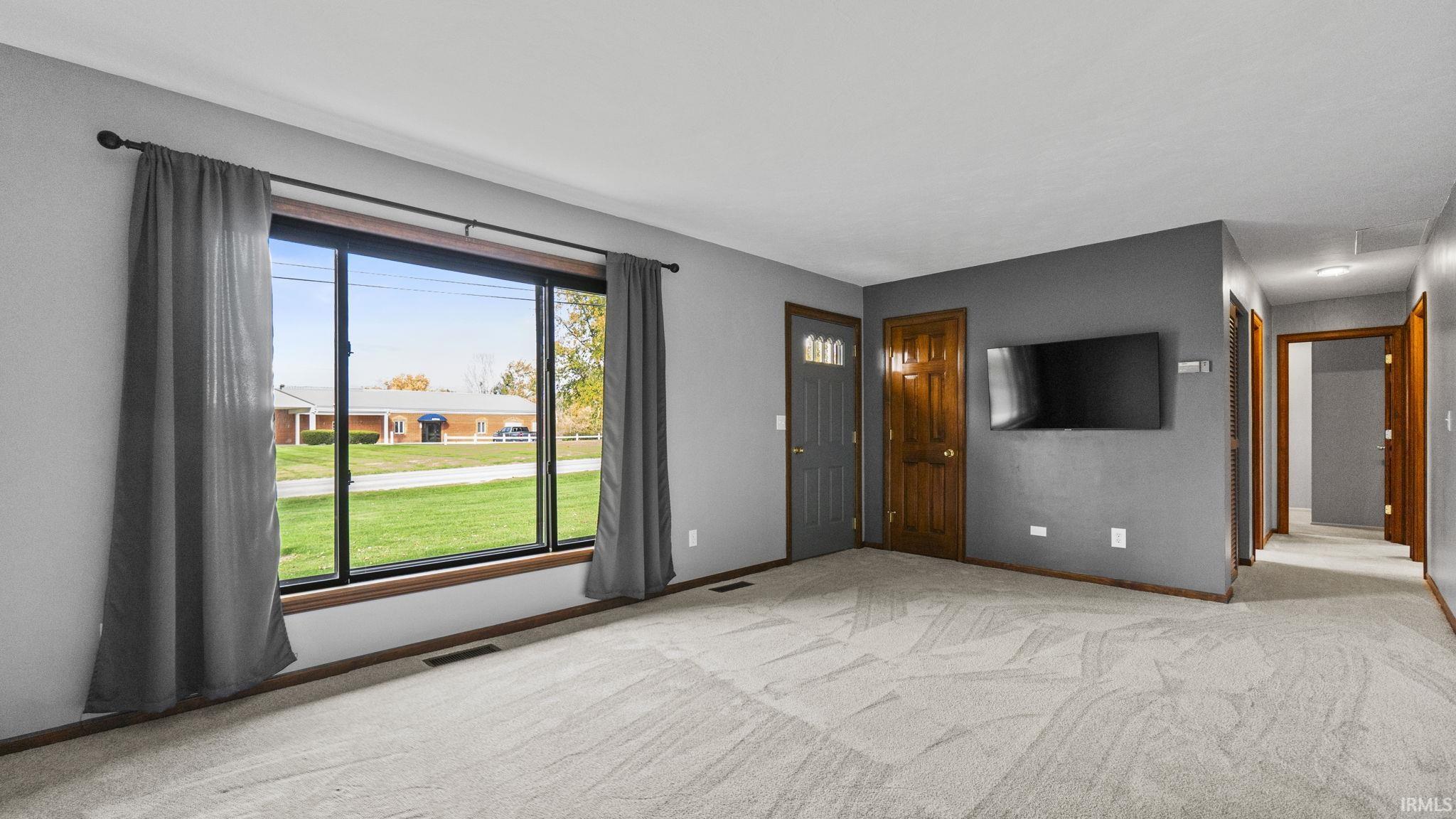 815 East Anderson Road Churubusco, IN 46723 - Photo 6 of 30 Gallery Image 6