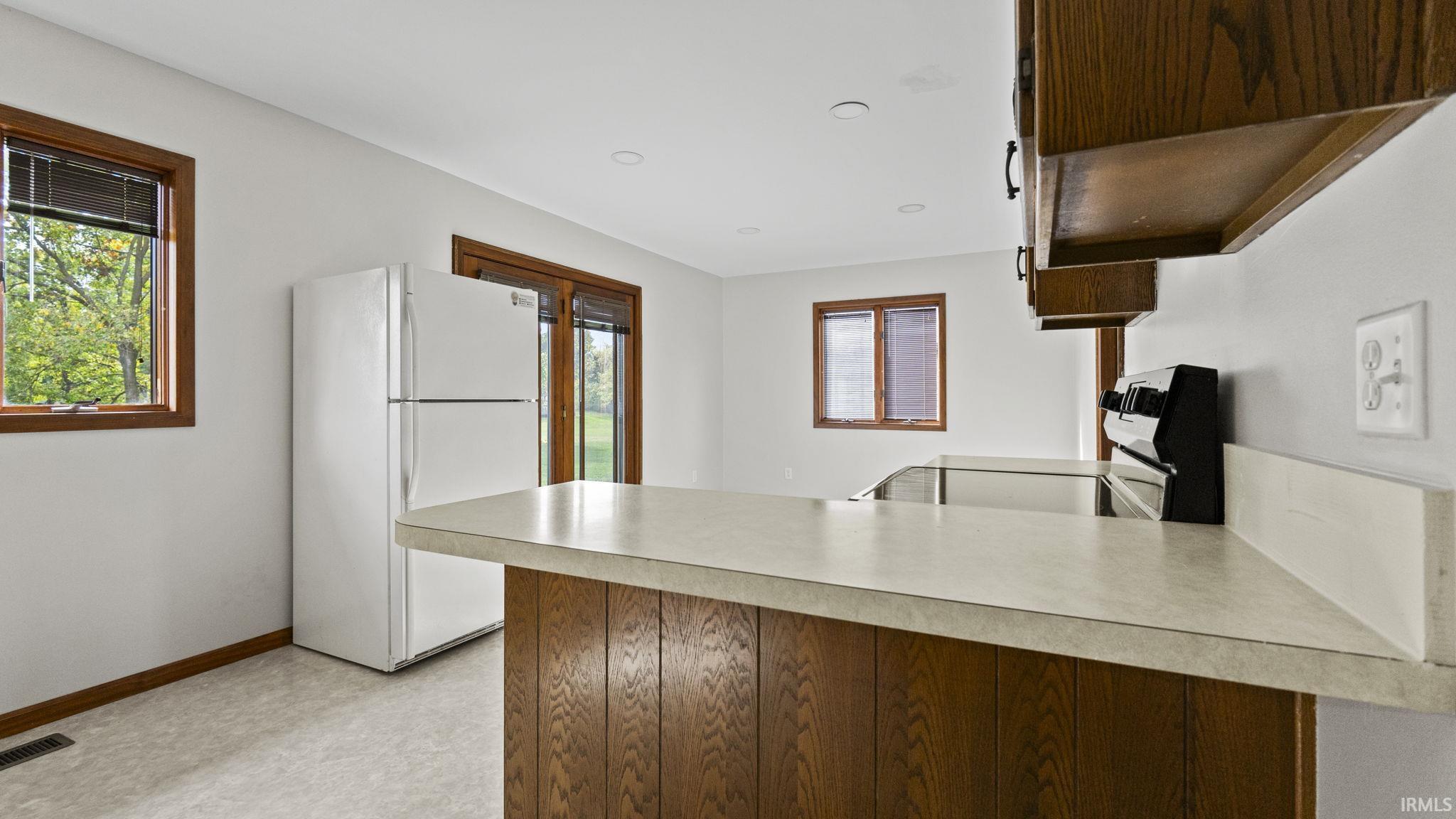 815 East Anderson Road Churubusco, IN 46723 - Photo 8 of 30 Gallery Image 8