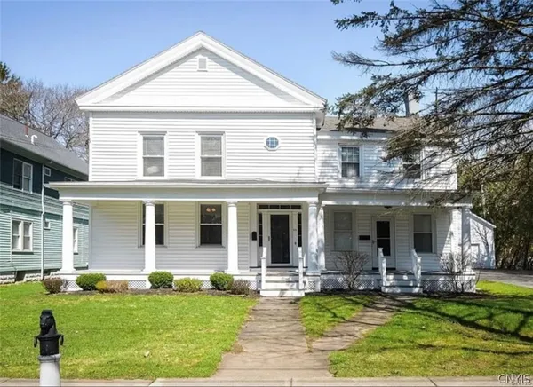 $2,900 | 55 Oxford Road, New Hartford, NY 13413