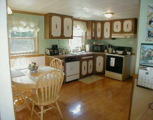855 Falck Road McKees Rocks, PA 15136 - Photo 3 of 8 Kitchen.
