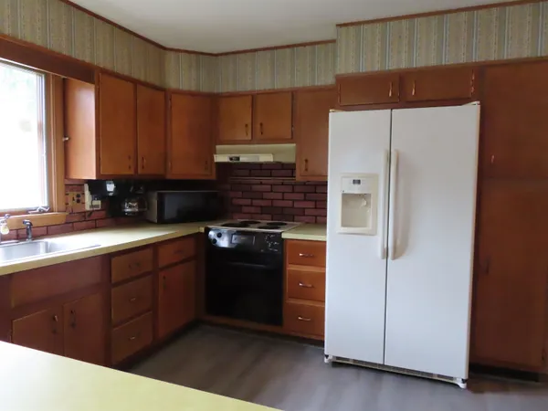 $1,450 | 57 Prescott Avenue, Laconia, NH 03246