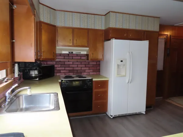 $1,450 | 57 Prescott Avenue, Laconia, NH 03246