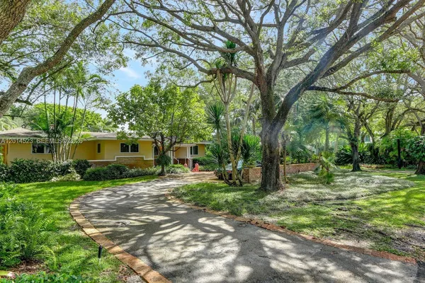$8,750 | 6255 Southwest 92nd Street, Pinecrest, FL 33156