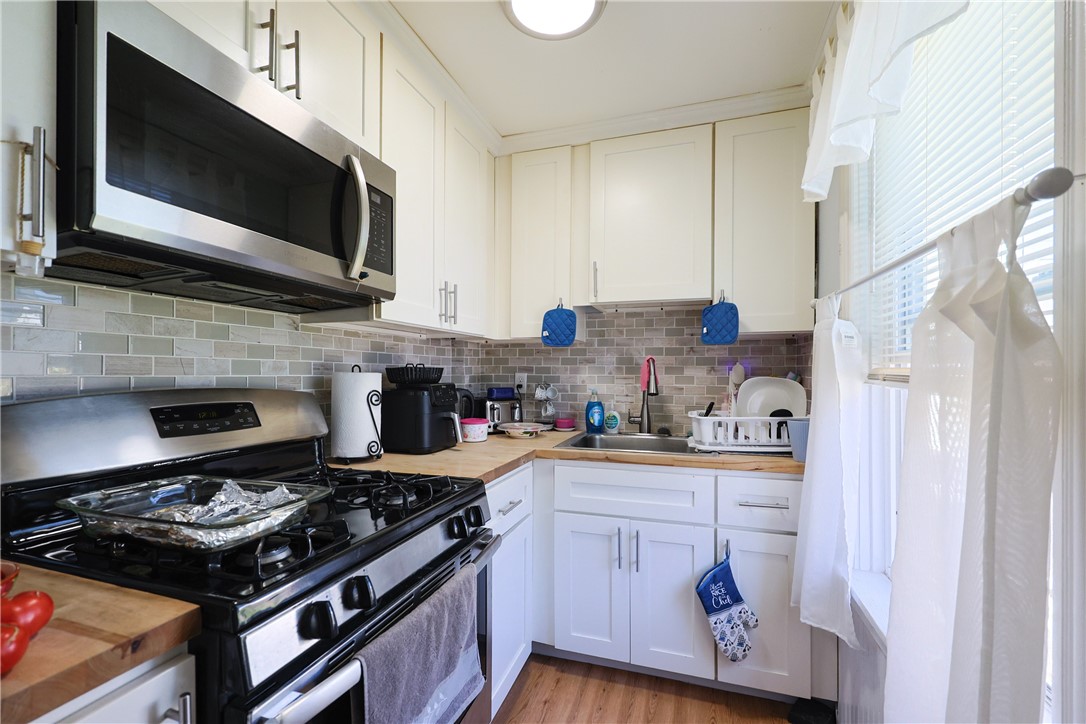 97 Greene Street Pawtucket, RI 02860 - Photo 11 of 44