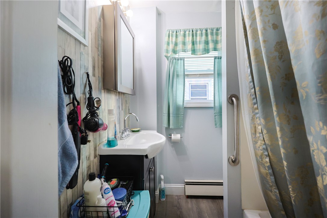 97 Greene Street Pawtucket, RI 02860 - Photo 16 of 44