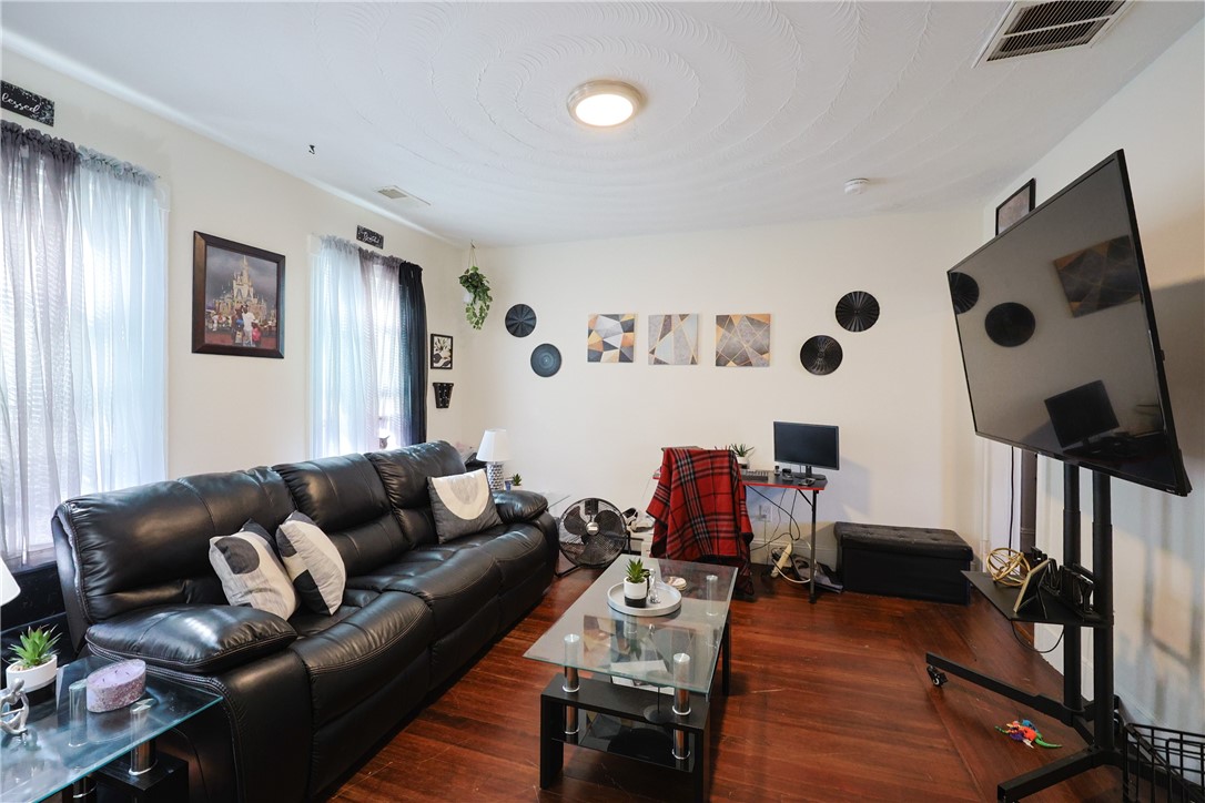 97 Greene Street Pawtucket, RI 02860 - Photo 23 of 44