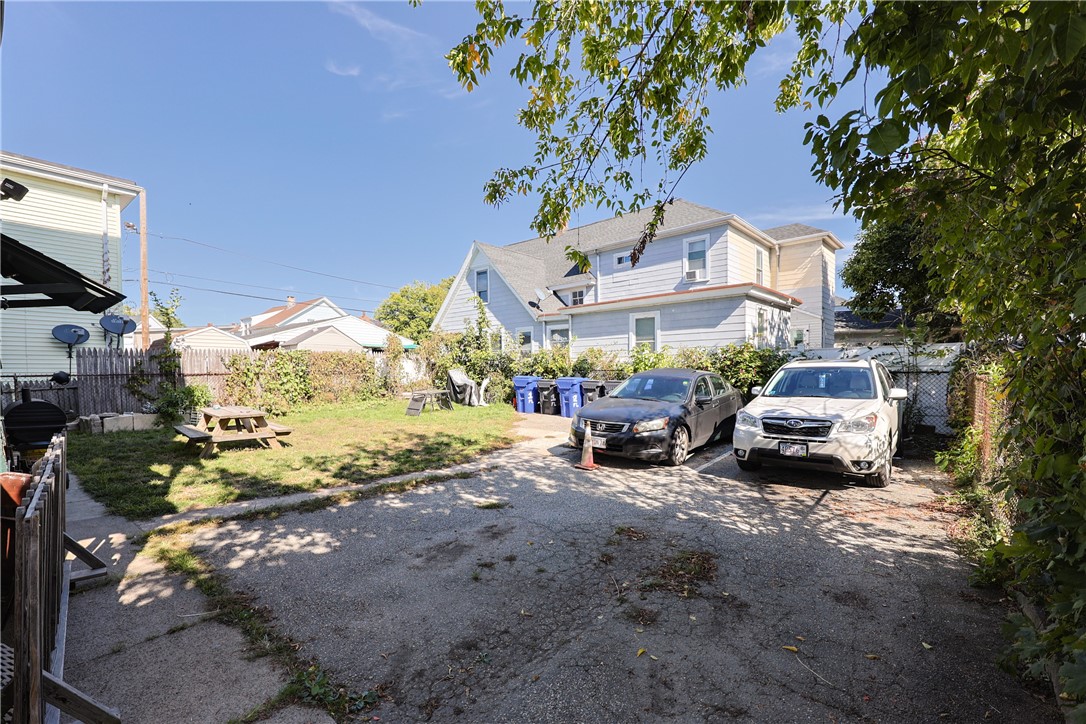 97 Greene Street Pawtucket, RI 02860 - Photo 4 of 44