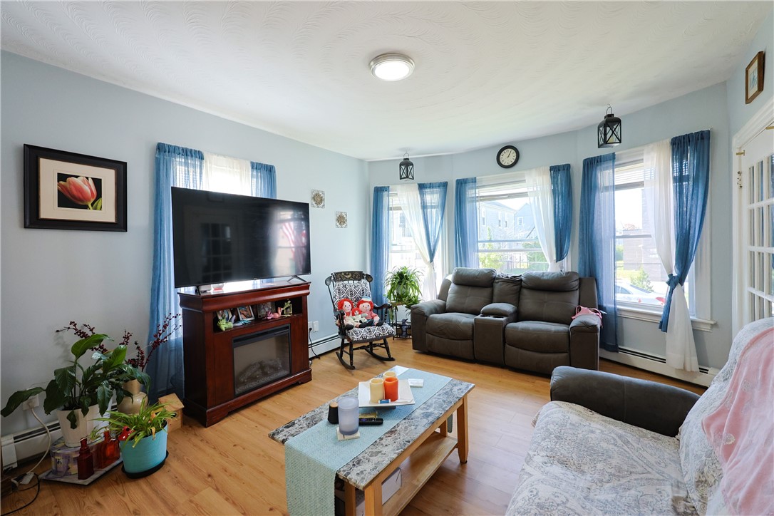 97 Greene Street Pawtucket, RI 02860 - Photo 5 of 44