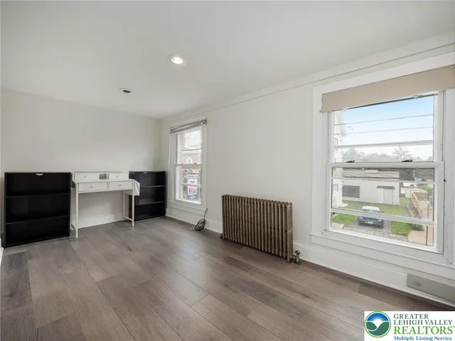 $1,850 | 115 2nd Street, Catasauqua, PA 18032