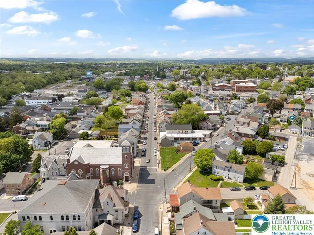 $1,850 | 115 2nd Street, Catasauqua, PA 18032