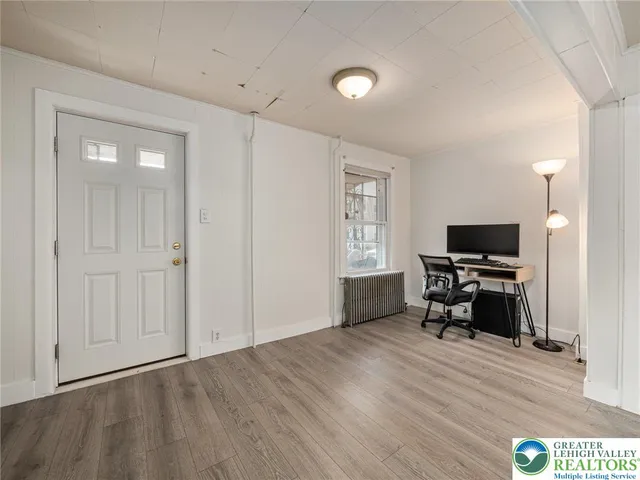 $1,850 | 115 2nd Street, Catasauqua, PA 18032