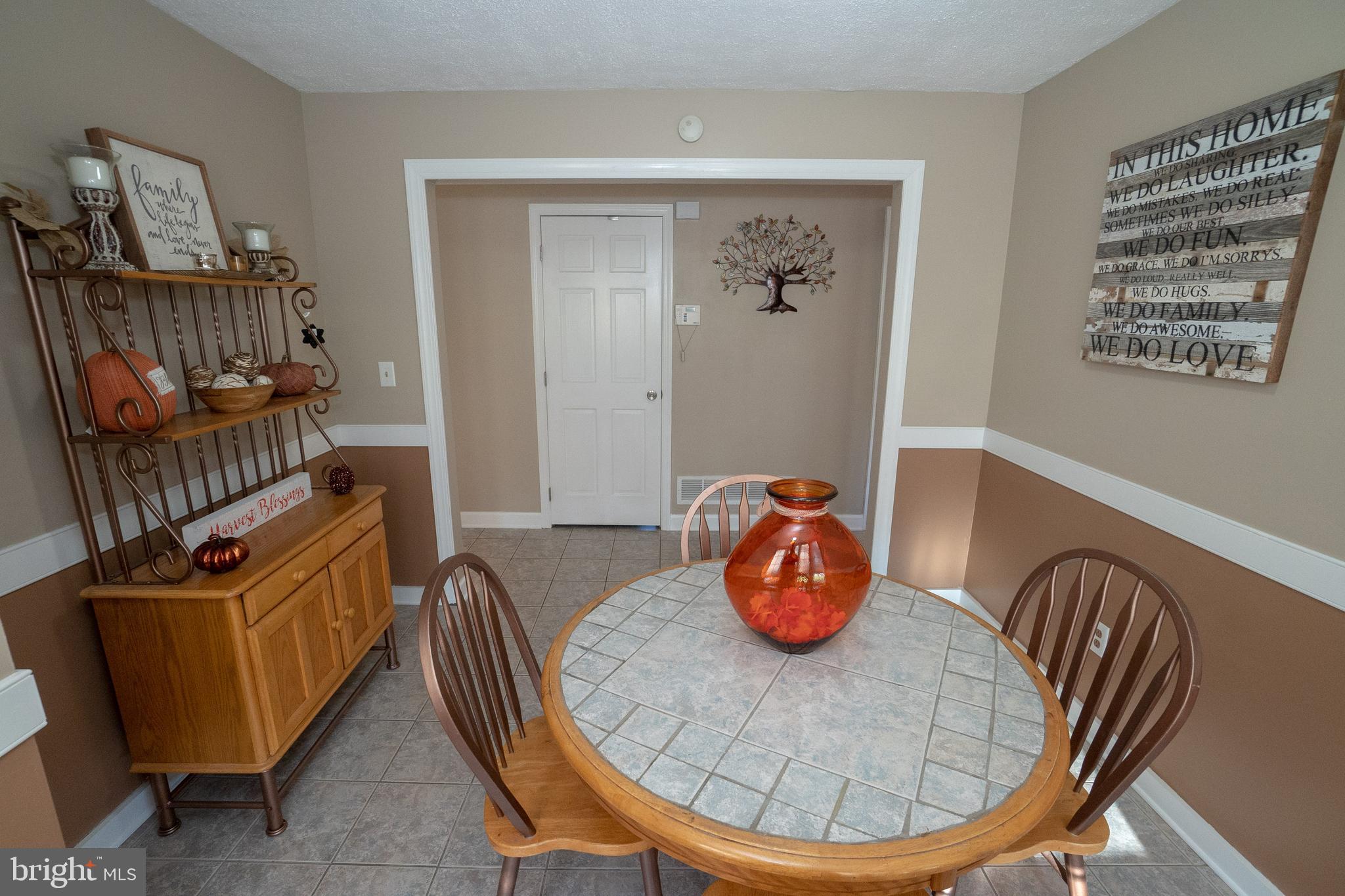 26 Palomar Road Sewell, NJ 08080 - Photo 11 of 43