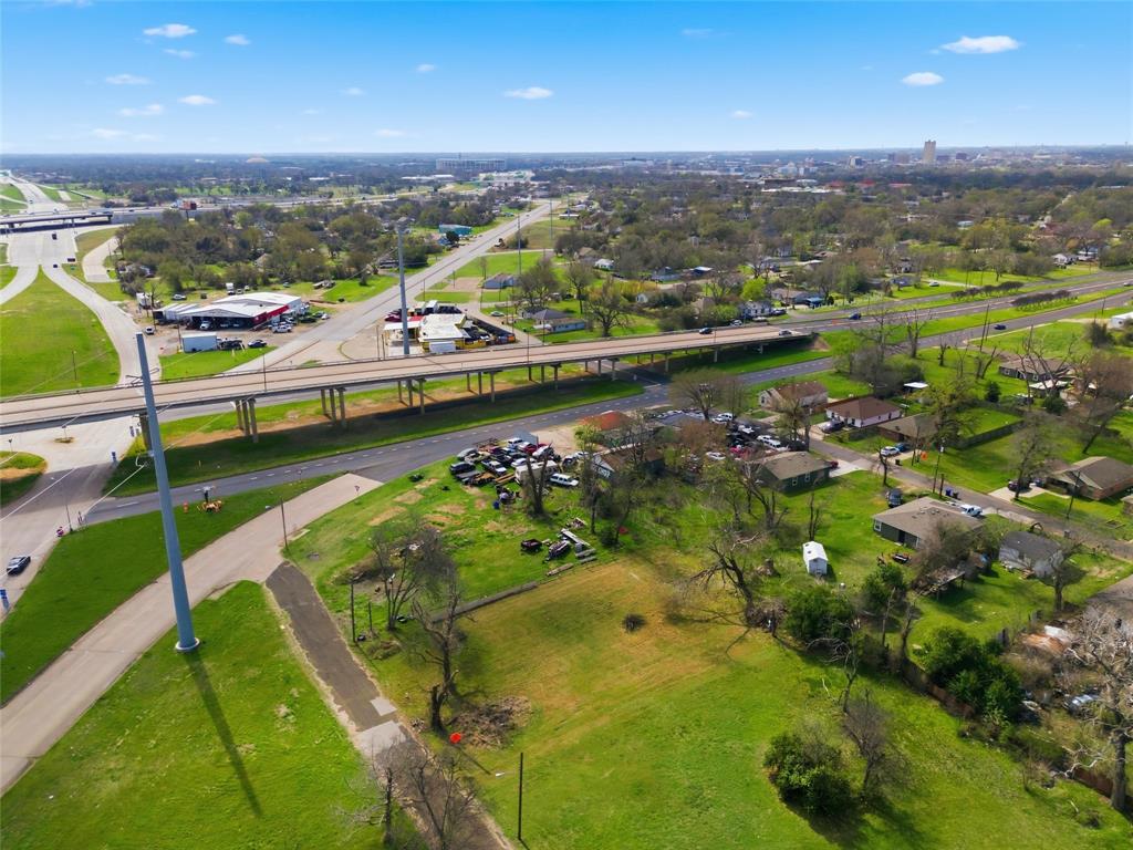712 Miller Street Waco, TX 76704 - Photo 6 of 10 an aerial view of residential houses with outdoor space