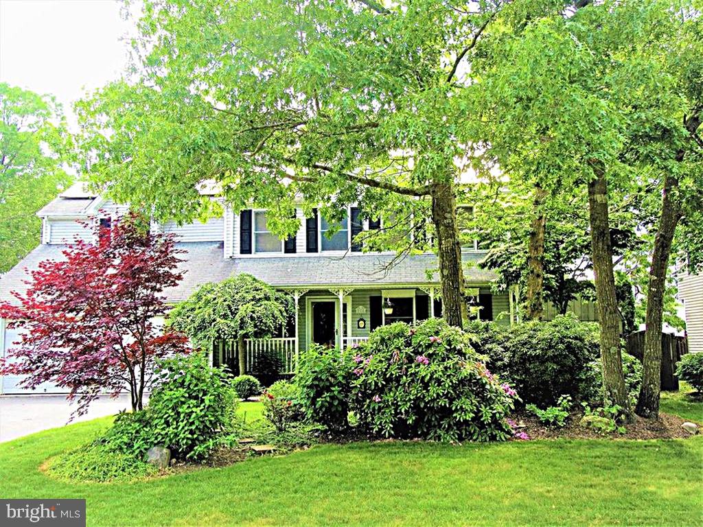 216 Schooner Road Manahawkin, NJ 08050 - Photo 12 of 14 Front