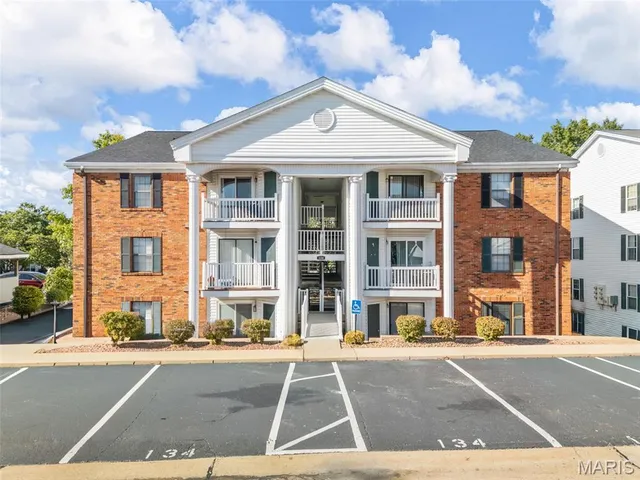 $169,000 | 134 Jubilee Hill Drive, Unit H, Wildwood, MO 63040