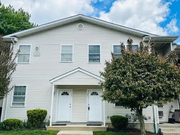 $2,850 | 127 Pipetown Hill Road, Nanuet, NY 10954