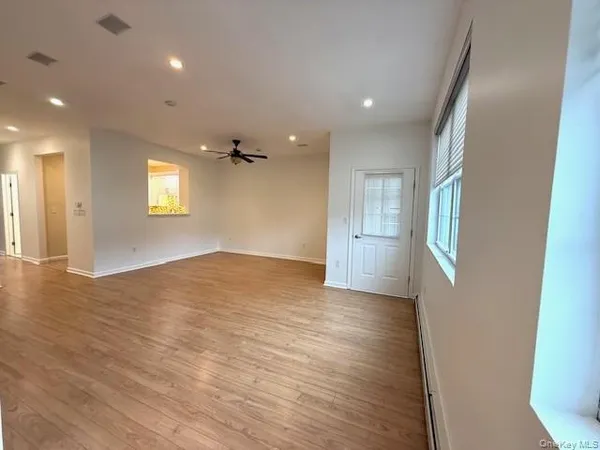 $2,850 | 127 Pipetown Hill Road, Nanuet, NY 10954