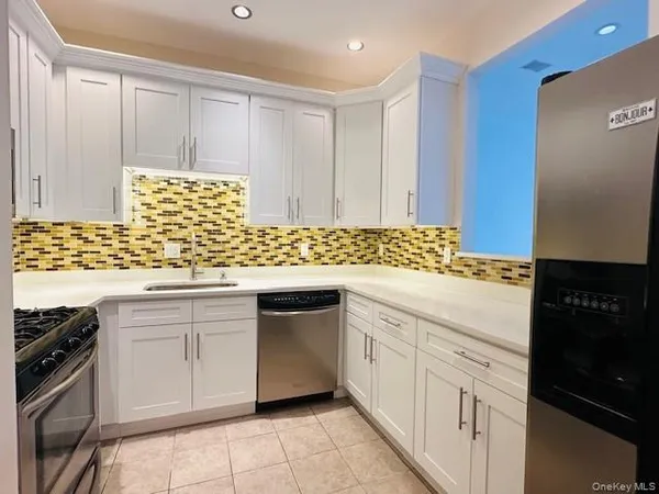 $2,850 | 127 Pipetown Hill Road, Nanuet, NY 10954