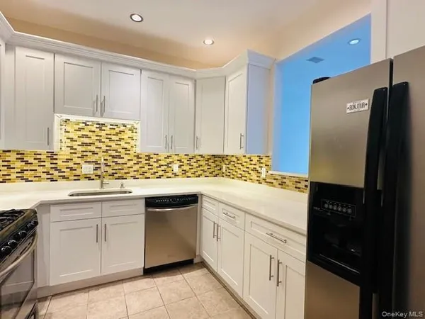 $2,850 | 127 Pipetown Hill Road, Nanuet, NY 10954