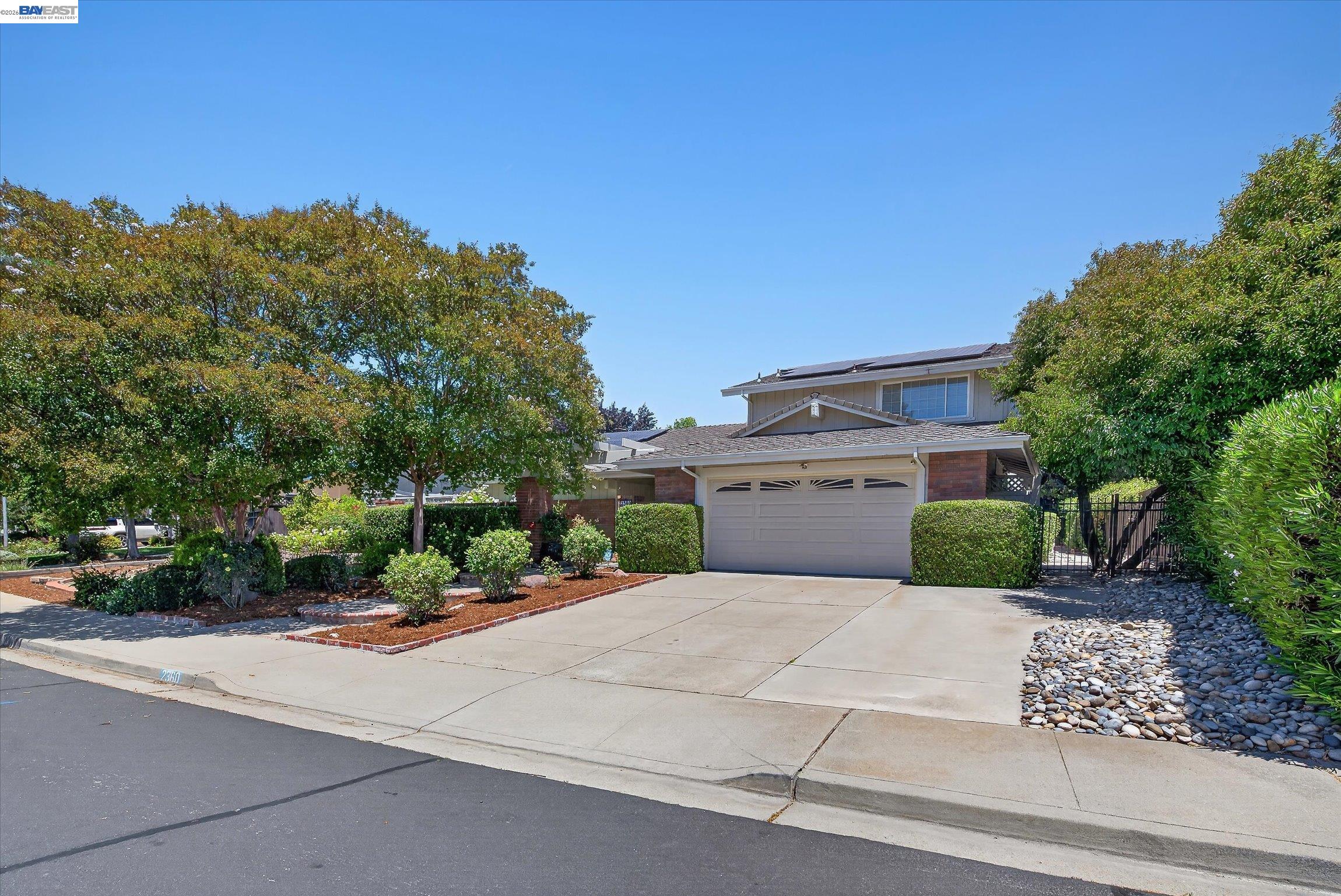 2360 Hampton Road Livermore, CA 94550 - Photo 2 of 41